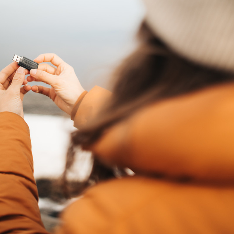 Verbatim USB2.0 PinStripe 16GB, crni - Slika 5