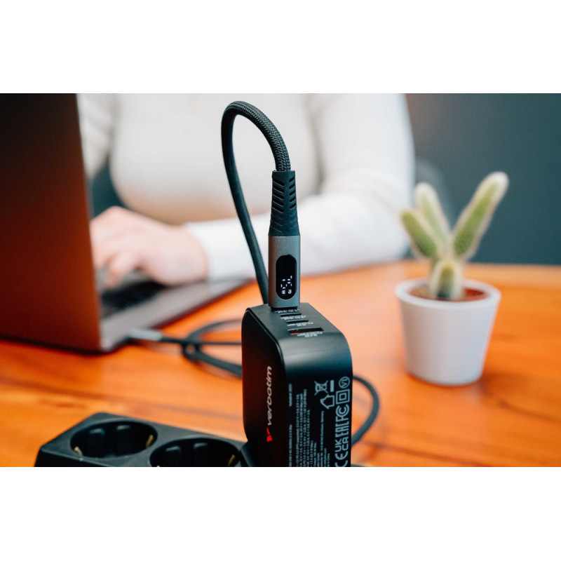 Verbatim Sync & Charge kabel USB-C na USB-C, USB4, 240W 40 Gbps zaslon 120 cm - Slika 5