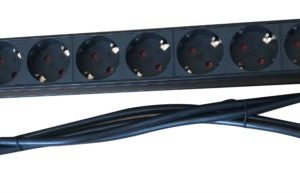 NaviaTec PDU (Power Distribution Unit) sa 8x Schuko priključaka, kabel C14, 19"